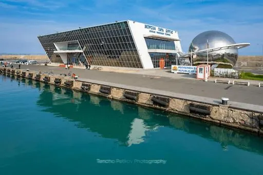 Ioama Island Апартаменти Бургас